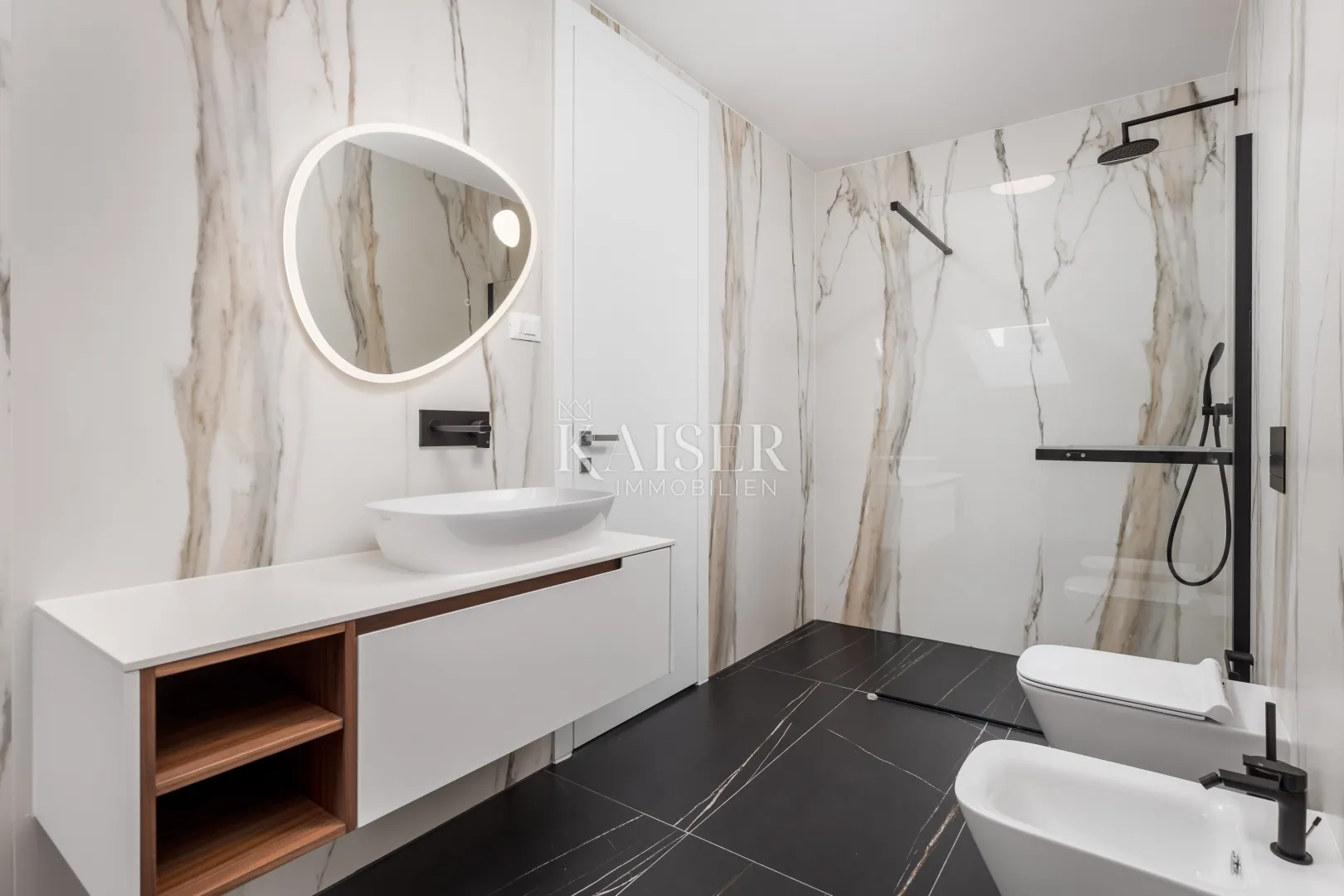 opatija, penthouse, blizina centra, pogled na opatiju i kvarner s vrha krova - slika 13