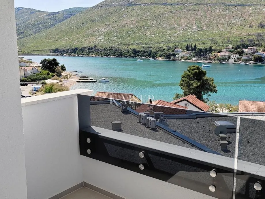 grebaštica, šibenik - prostrani trosobni stan s dvije velike lođe, 100 m od mora - slika 3