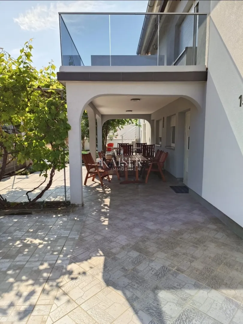 zadar, vir : kuća s 4 apartmana 200 m od mora - slika 14