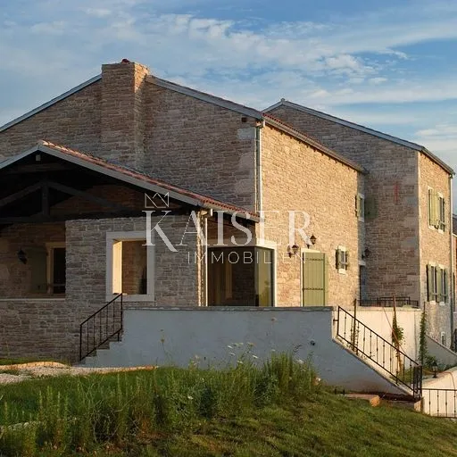 istra, motovun- okolica, kamena kuća - slika 9