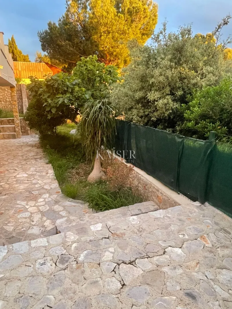 cres, martinšćica - samostojeća kuća 148 m², dva apartmana, 150 m od mora - slika 6