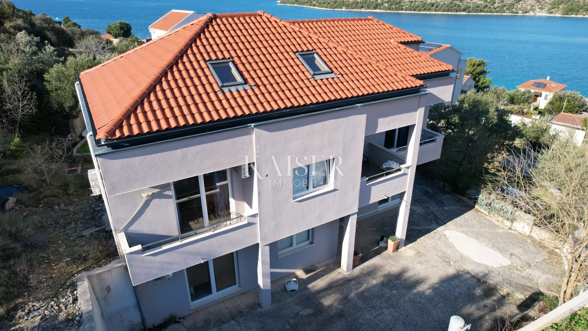 šparadići, šibenik - apartmanska kuća s 5 jedinica, 100m od mora - slika 4