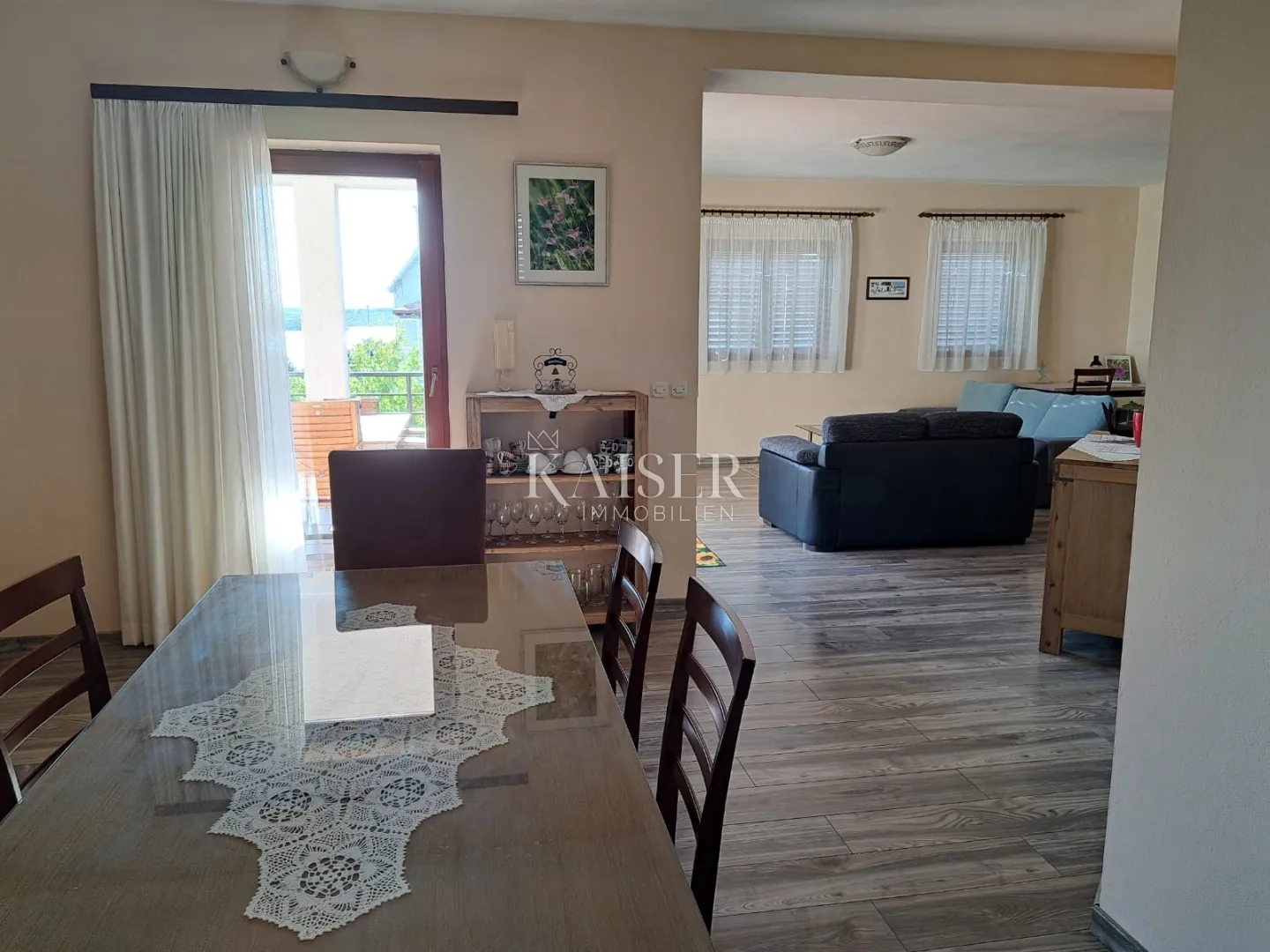 istra, medulin- apartmanska kuća 430m2 samo 200m od mora - slika 5