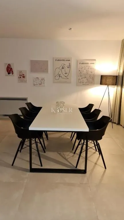 lovran, luksuzan stan s bazenom i panoramskim pogledom na more - slika 7