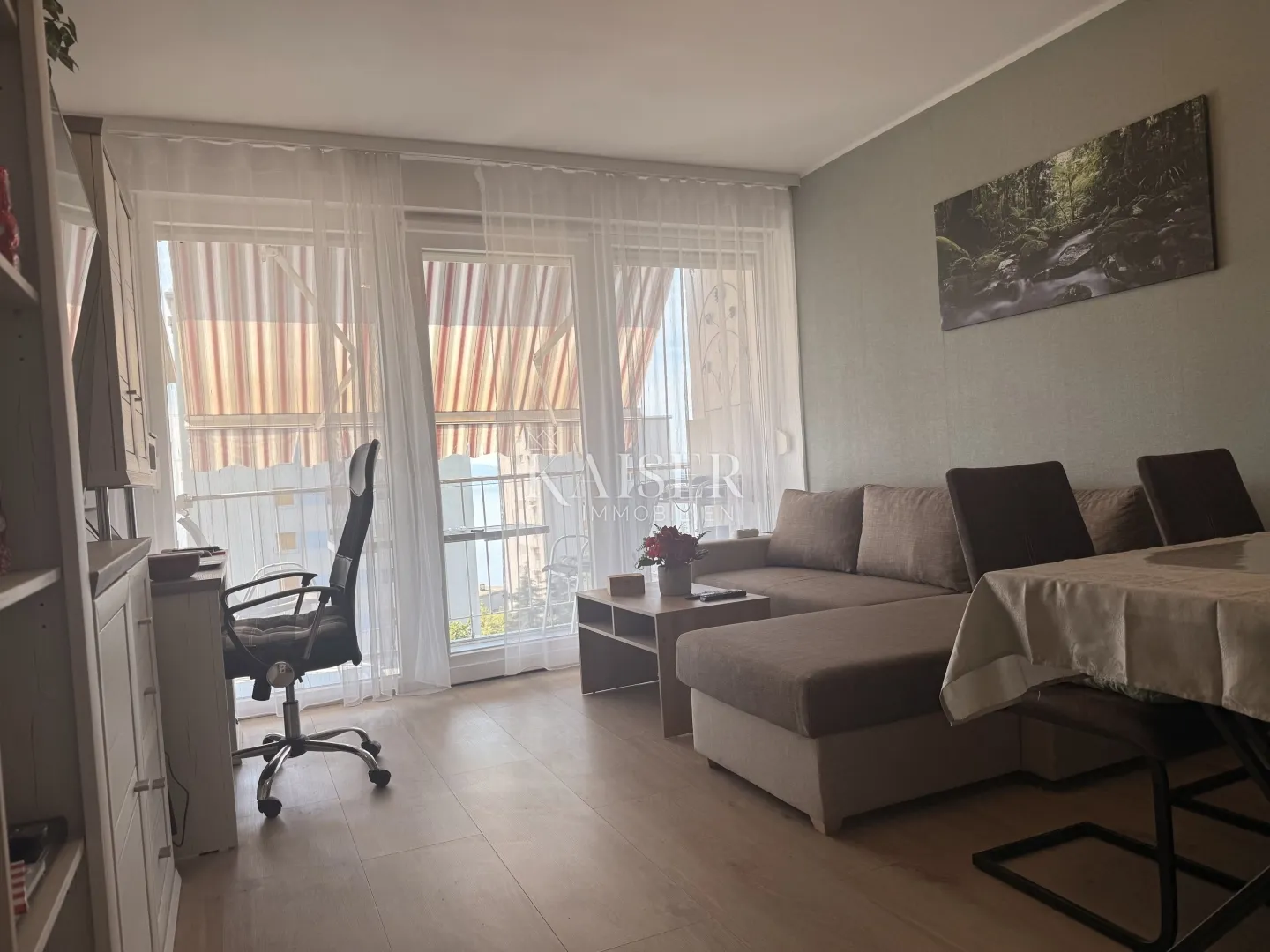 rijeka, turnić, 59 m², 5.kat – stan 2s+db s balkonom i predivnim pogledom na cijleli kvarner - slika 2