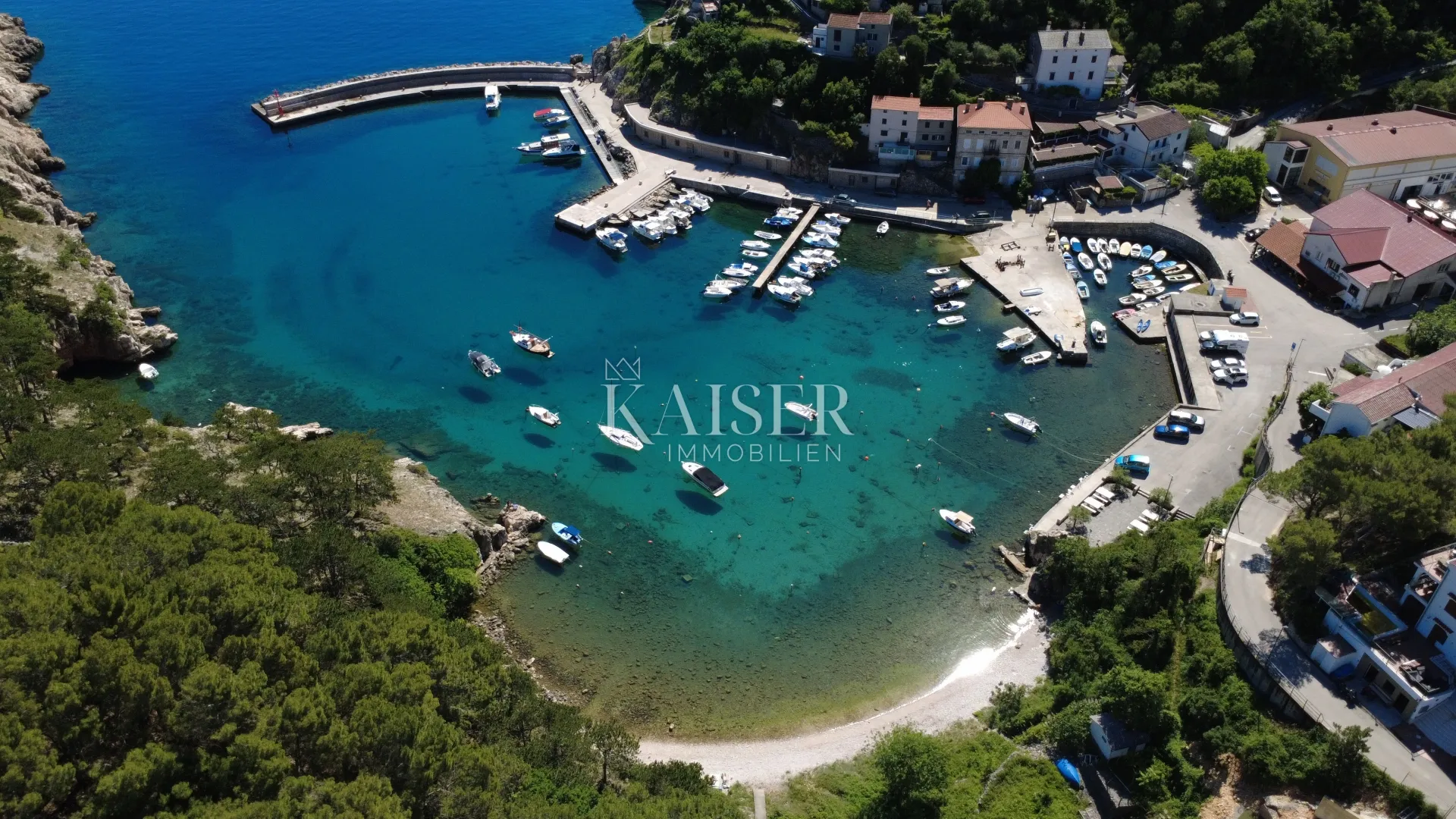 otok krk, vrbnik -luksuzan stan 100m2 blizu mora - slika 13