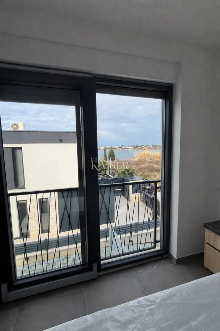 zadar, privlaka apartman novogradnja 70 m od mora - slika 18
