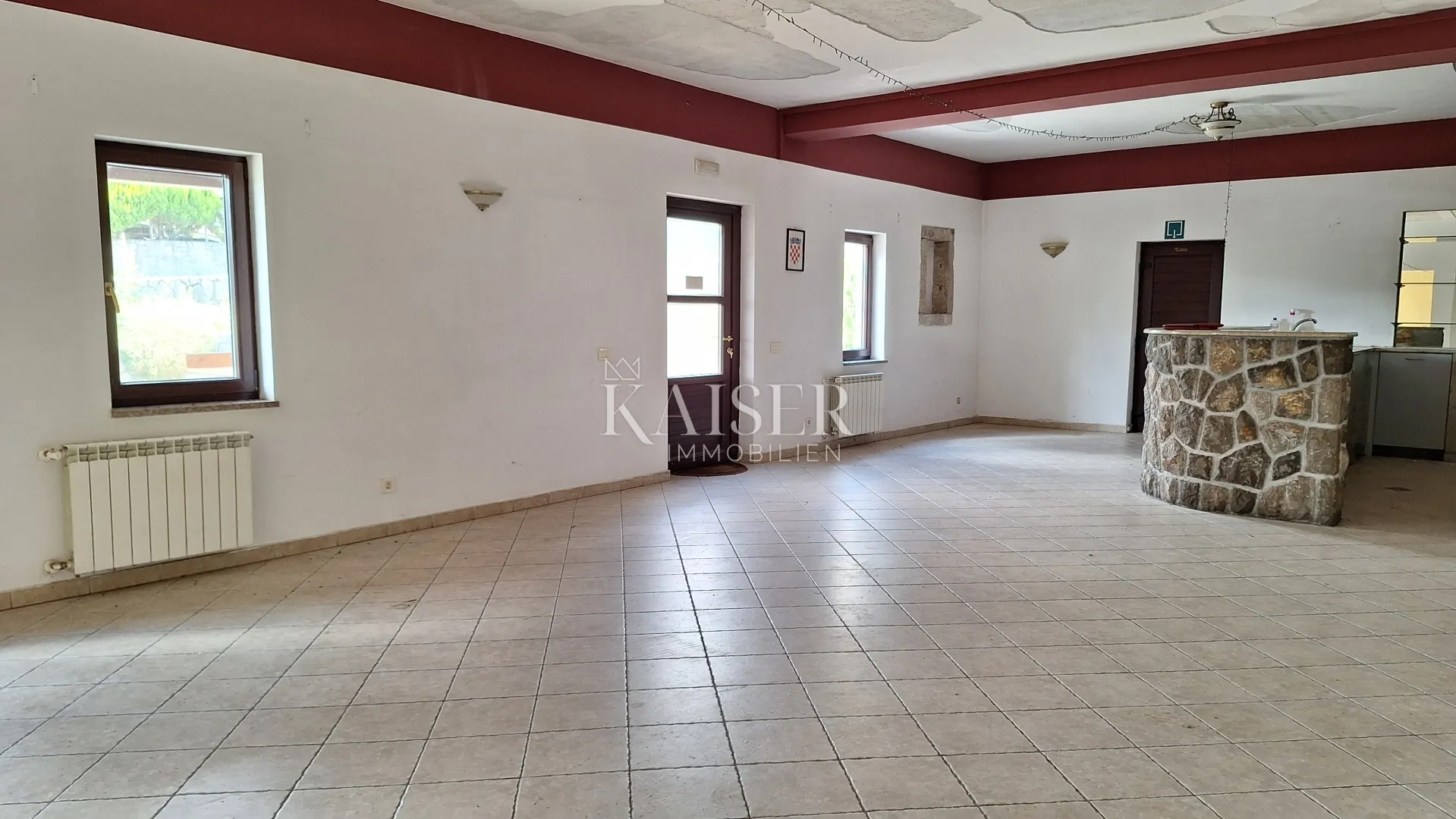 matulji, šapjane, poslovna zgrada na 3 etaže, vanjsko parkiralište,780 m2 korisnog prostora - slika 7