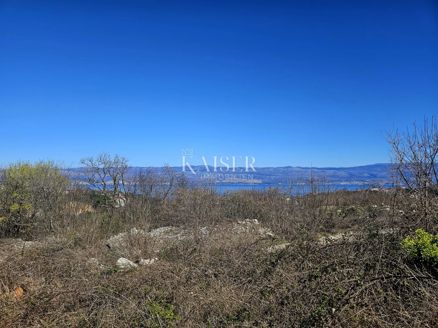 vrbnik - građevinsko zemljište 2.500m2, pogled more - slika 4