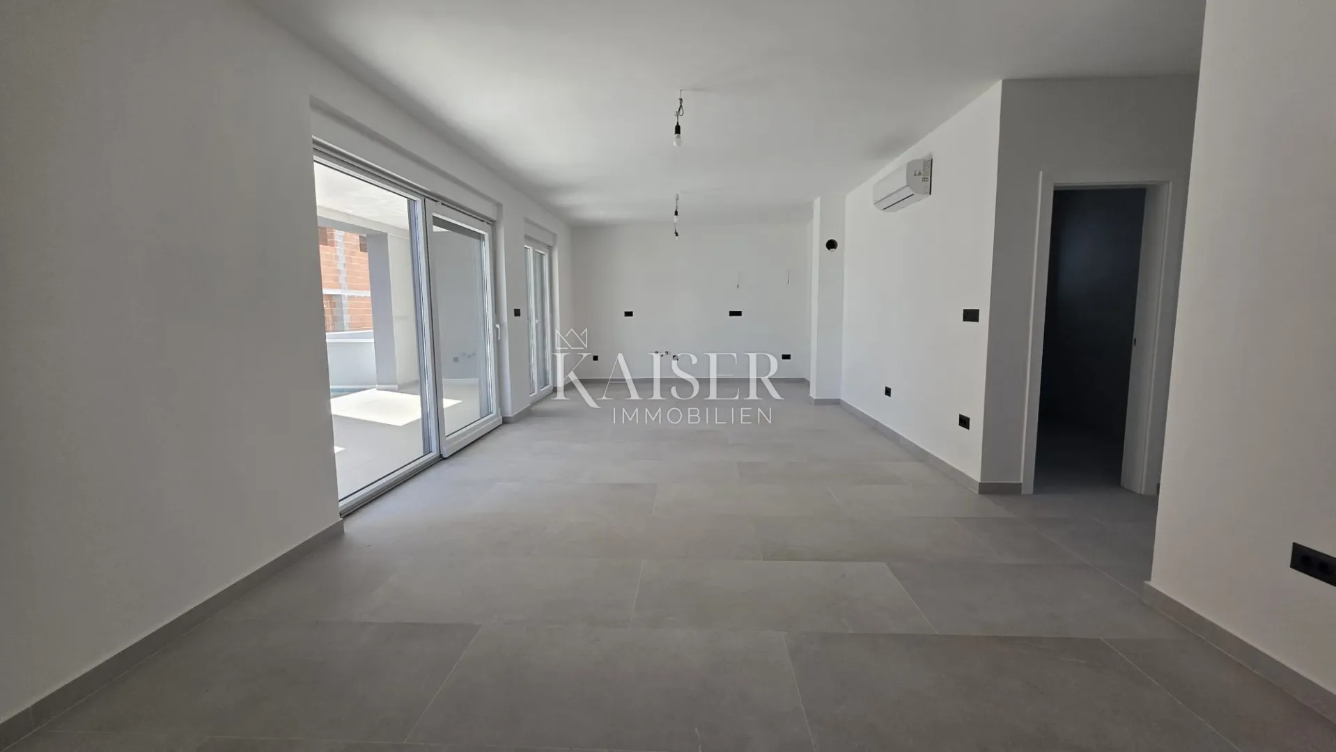 zadar, vrsi- vila 180 m2 sa bazenom i pogledom na more - slika 5