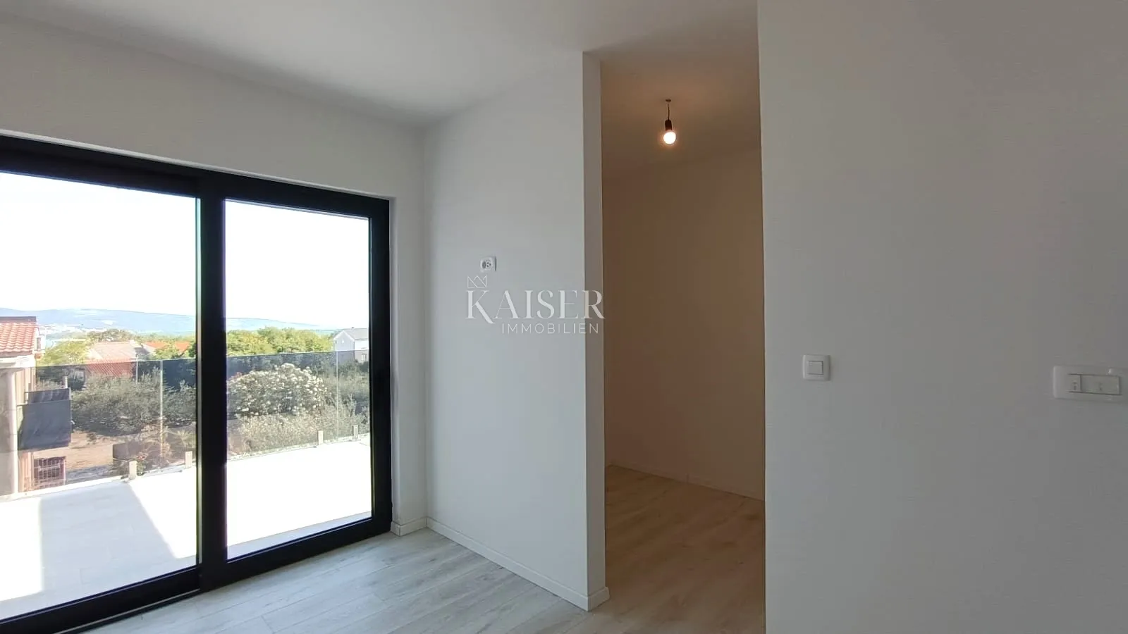 otok krk, kornić - moderna villa sa bazenom - slika 11