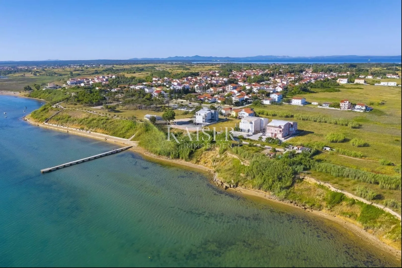 zadar, privlaka – novogradnja, luksuzna vila s bazenom u borovoj šumi, korak do pješčane plaže - slika 12