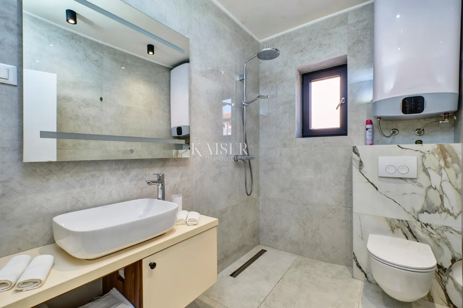 mali lošinj - luksuzna kuća sa 6 apartmana - slika 9