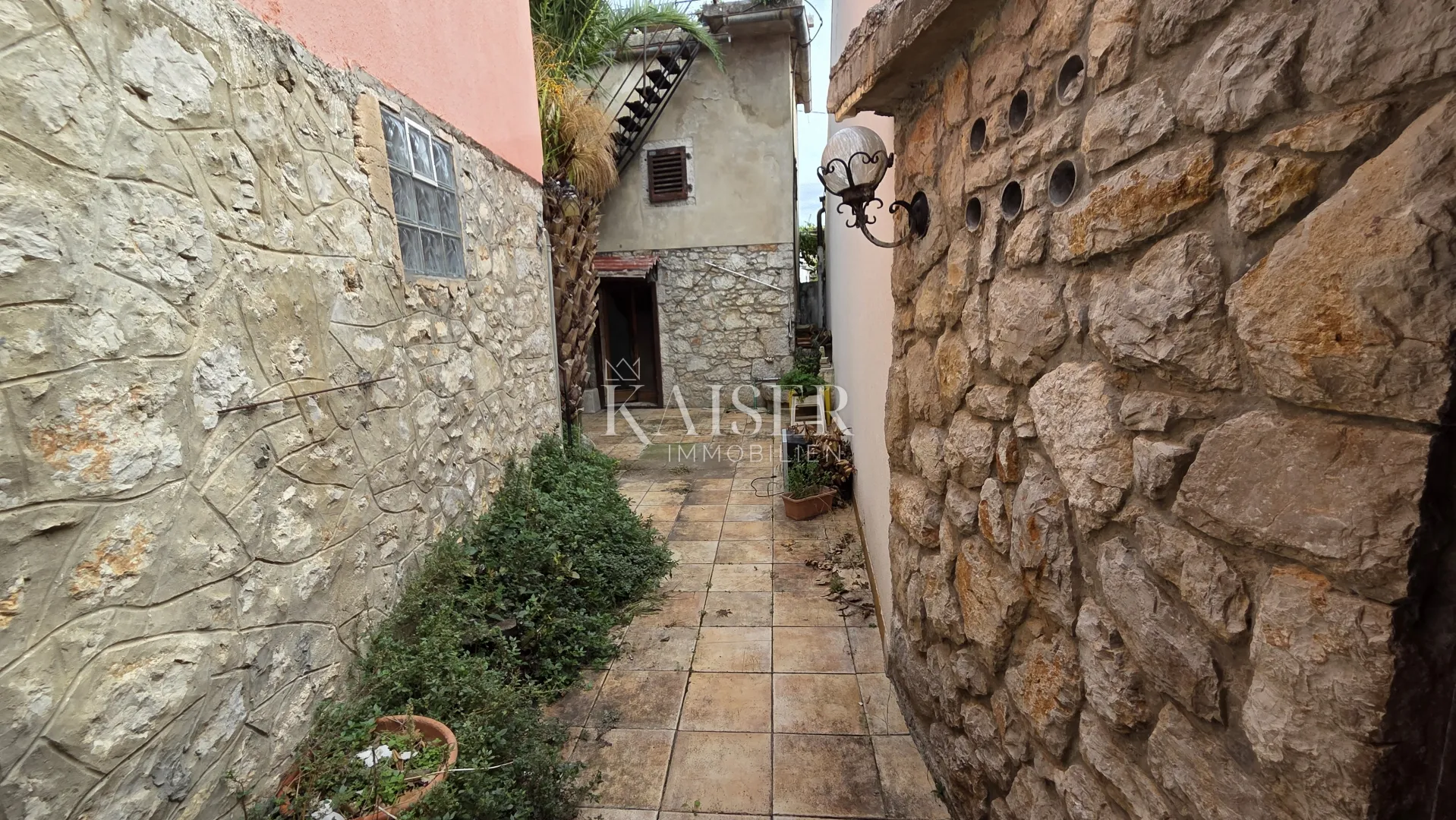 crikvenica, selce - starina za adaptaciju - slika 2