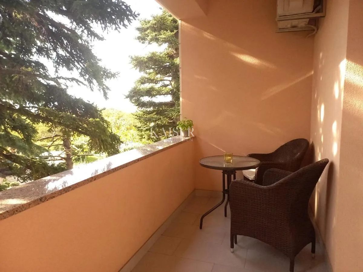 novi vinodolski - kuća sa 8 apartmana u blizini mora - slika 16