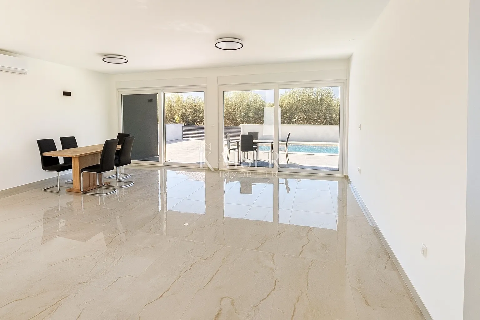 zadar – privlaka | moderna kuća s bazenom - slika 11