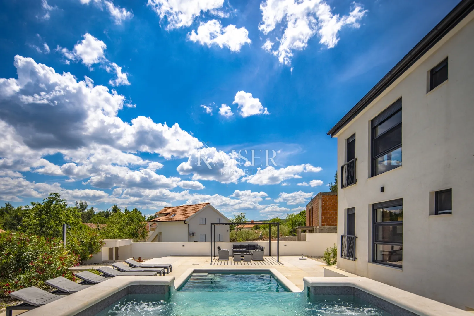 zadar – pridraga, moderna vila s bazenom i jacuzzi zonom, 300 m od mora - slika 48