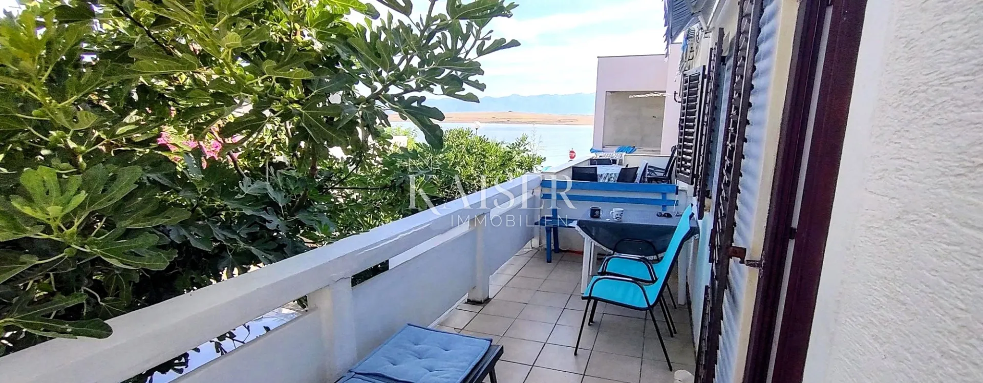 otok vir kat kuće 40 m od mora terasa parking - slika 12