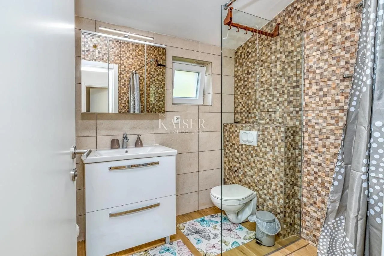 tinjan - dvije dvojne kuće s bazenom, 170 m2 - slika 7