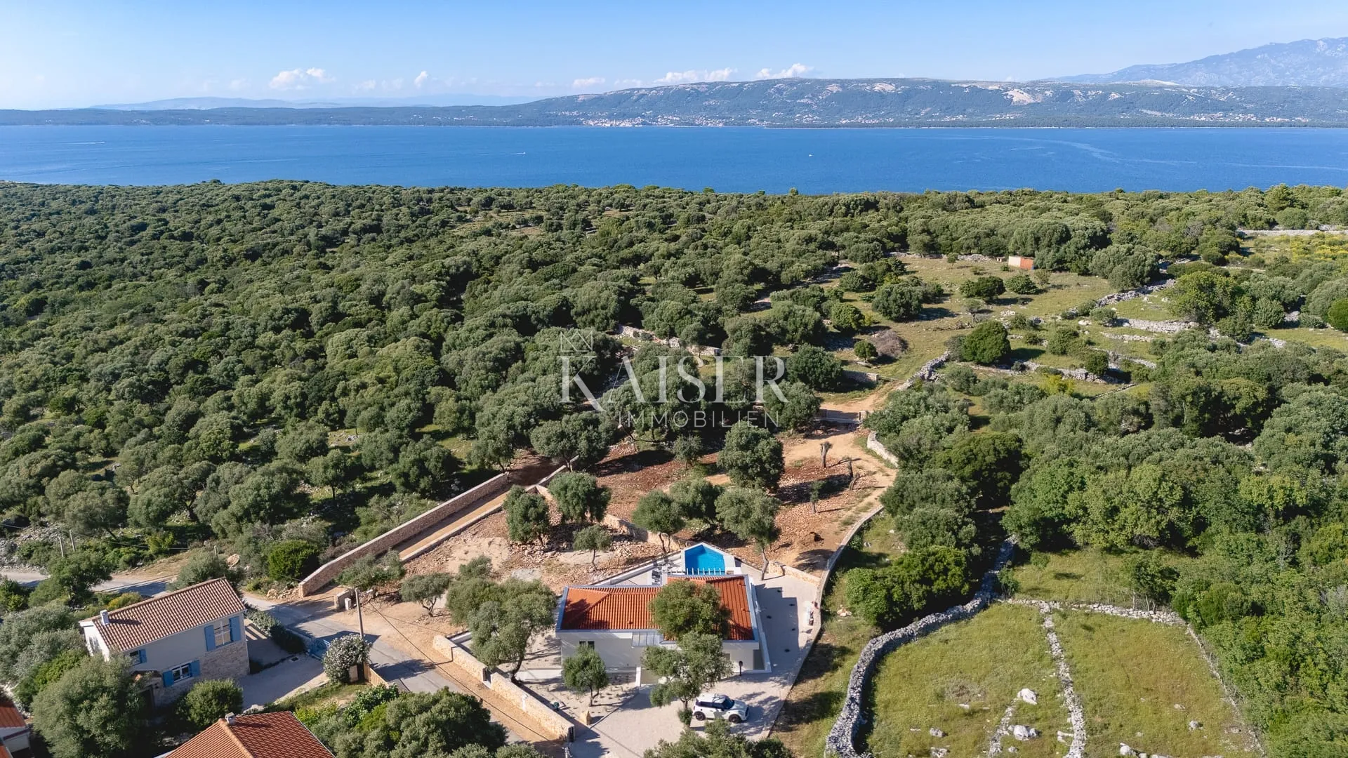 moderna prizemnica s bazenom i pogledom na more – lun, otok pag - slika 3