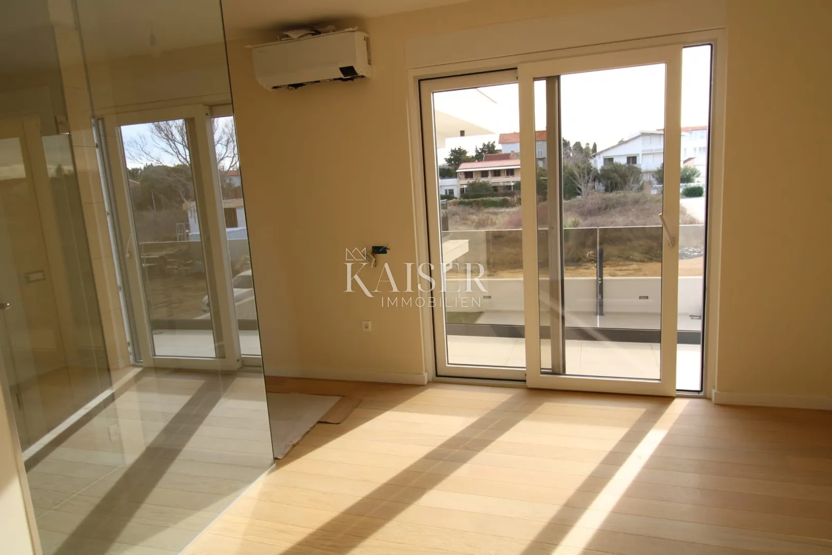 privlaka, sabunike -vila 280m od mora - slika 26