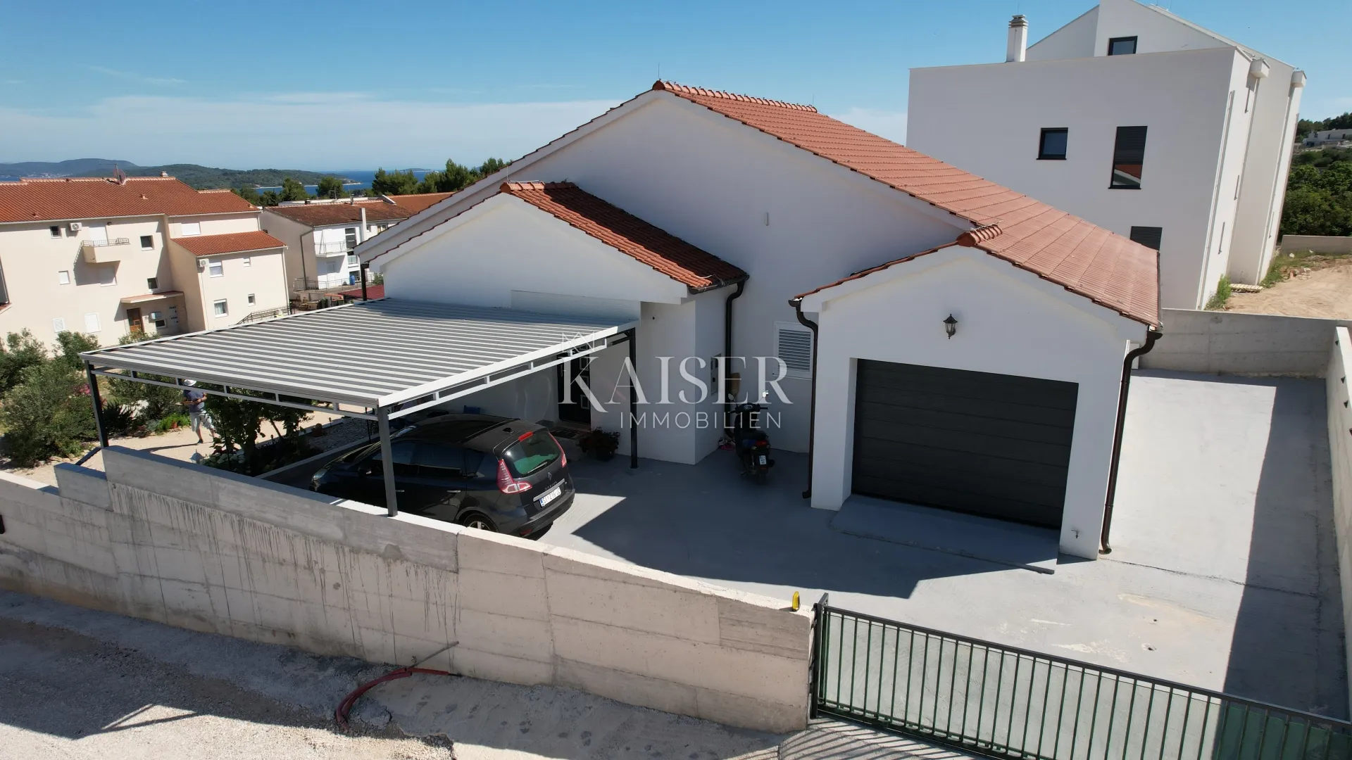 vodice,šibenik - moderna samostojeća prizemnica s garažom i velikom okućnicom - slika 14