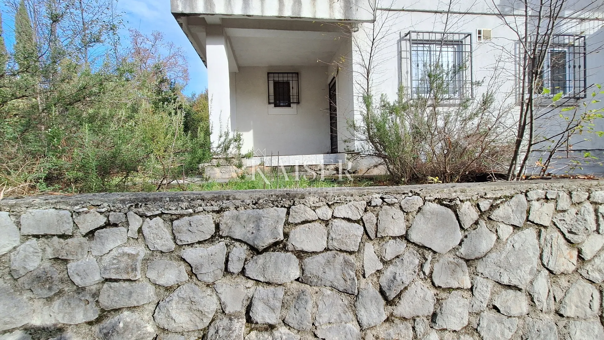 opatija, bregi, samostojeća kuća na 3 etaže iznad opatije, pogled na more, 800 m2 okućnice - slika 2