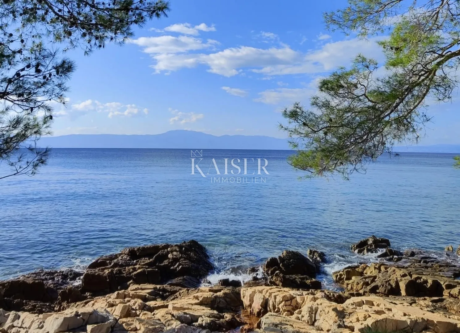 otok krk, malinska - građevinsko zemljište 630m2 - slika 3