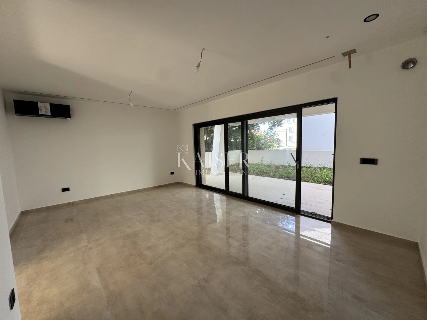 zadar, diklo - luksuzan namješten stan s2 s privatnim vrtom od 160 m²- 70 m od mora - slika 3