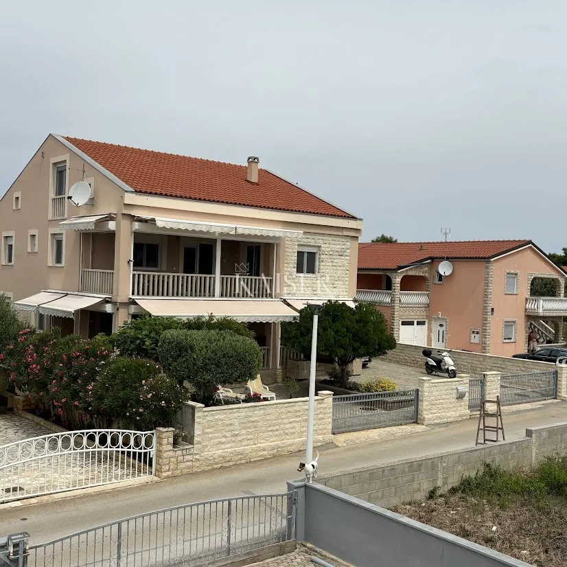 zadar, vir - obiteljska kuća 331m2 - 890 000 eur 300 m od plaže - slika 2