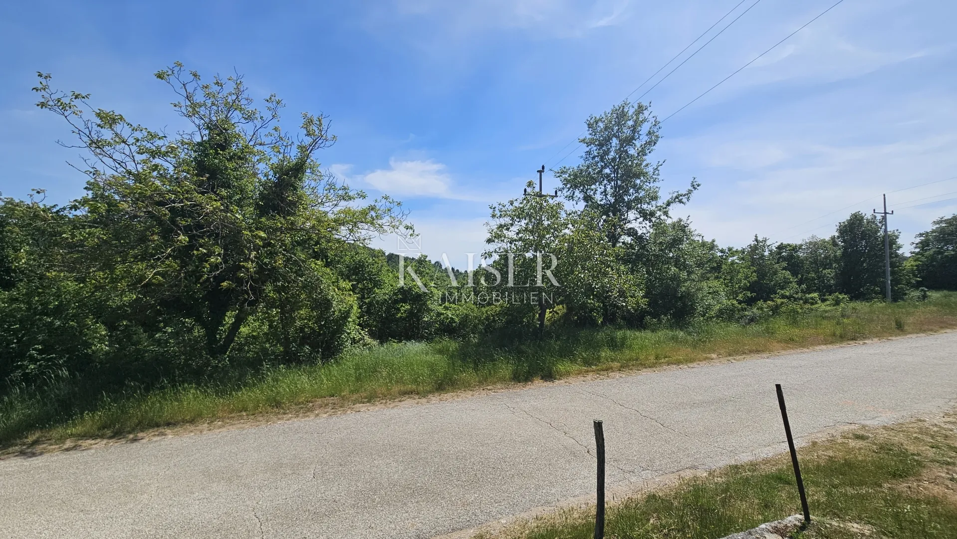 Grožnjan, Istra, okolica, prekrasno građevinsko zemljište za izgradnju vila sa bazenima