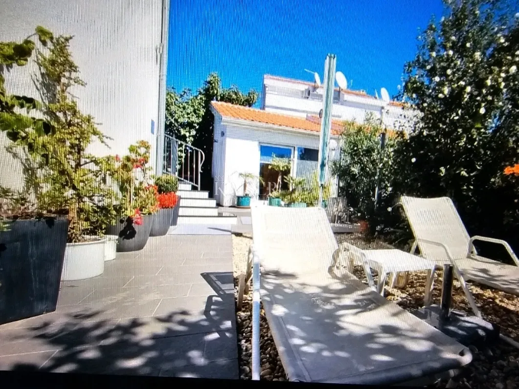zadar, okolica - luksuzna vila sa uhodanim poslovanjem - slika 5