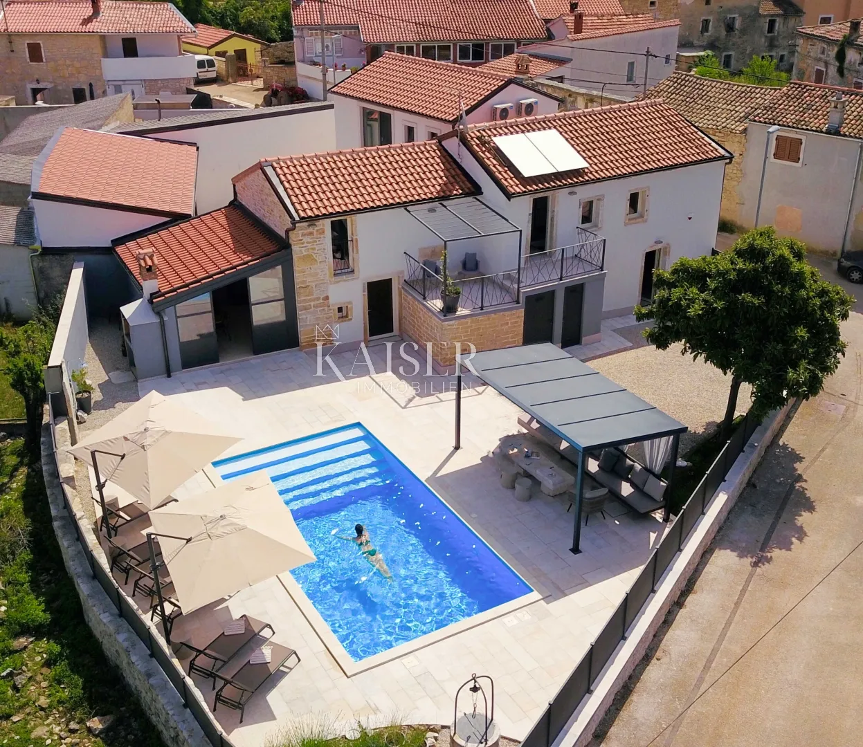 istra, sv.lovreč kamena vila s bazenom - slika 2
