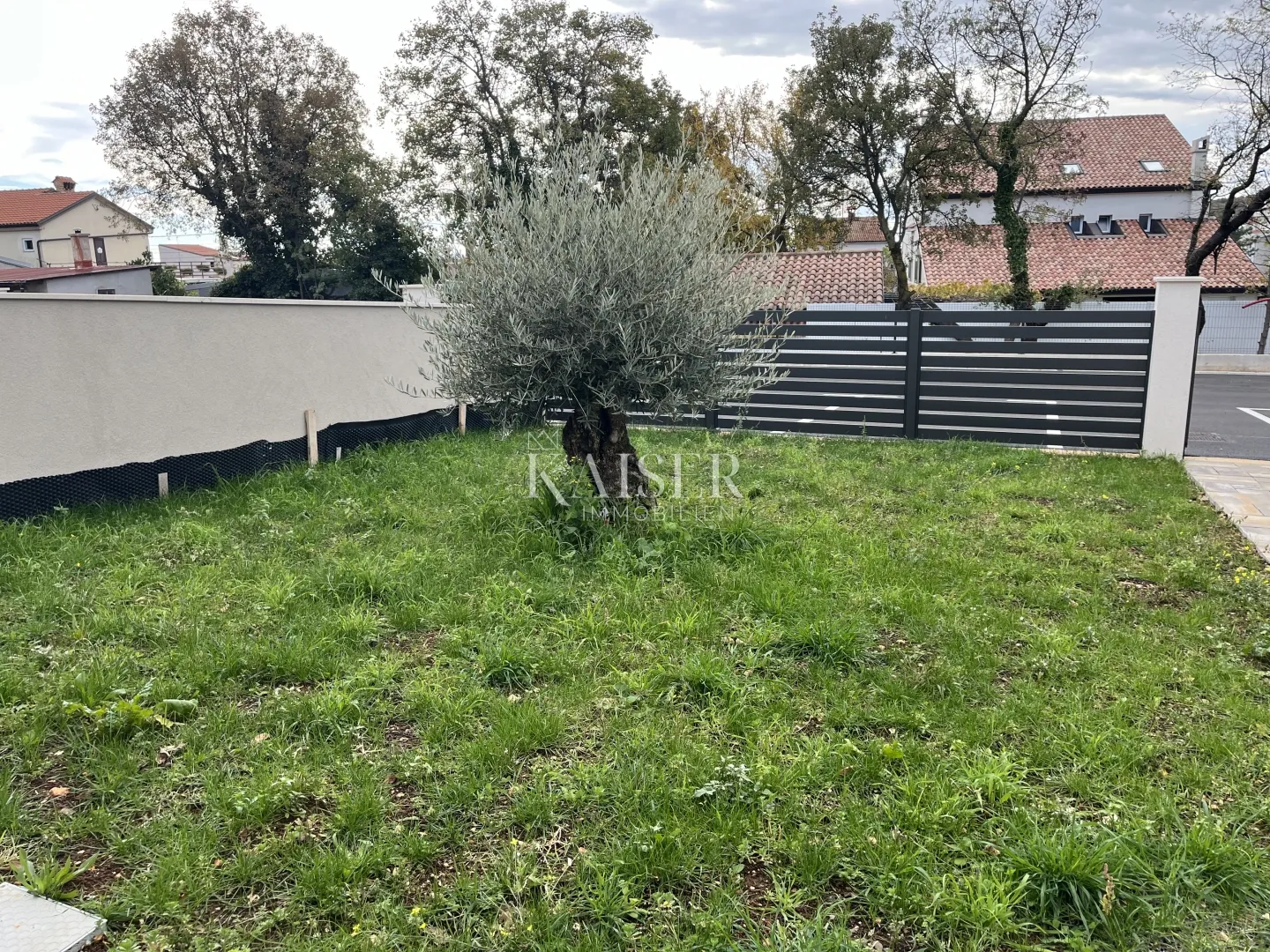rijeka, kukuljanovo - moderna kuća u nizu s okućnicom - slika 16