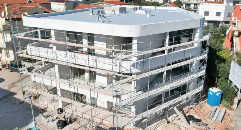 vodice, šibenik - luksuzni trosobni stan s pogledom na more, 70 m od plaže - slika 4