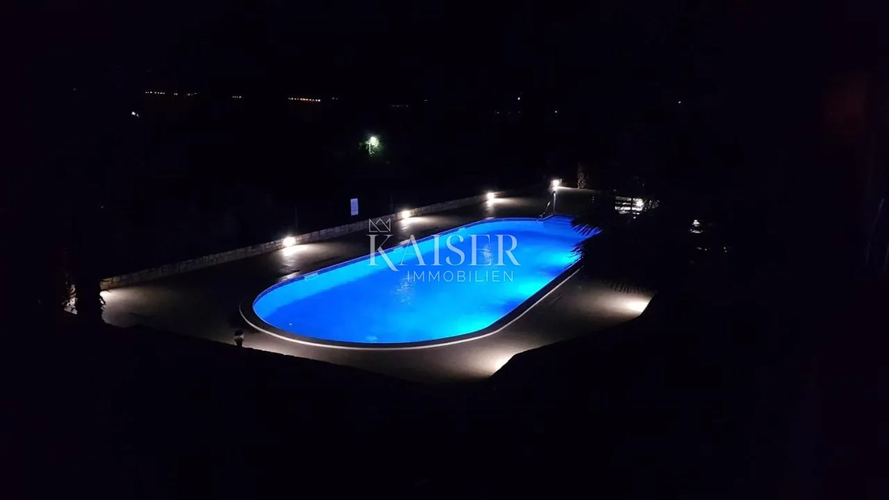 istra - poreč, kuća prizemnica sa bazenom i pogledom na more - slika 22