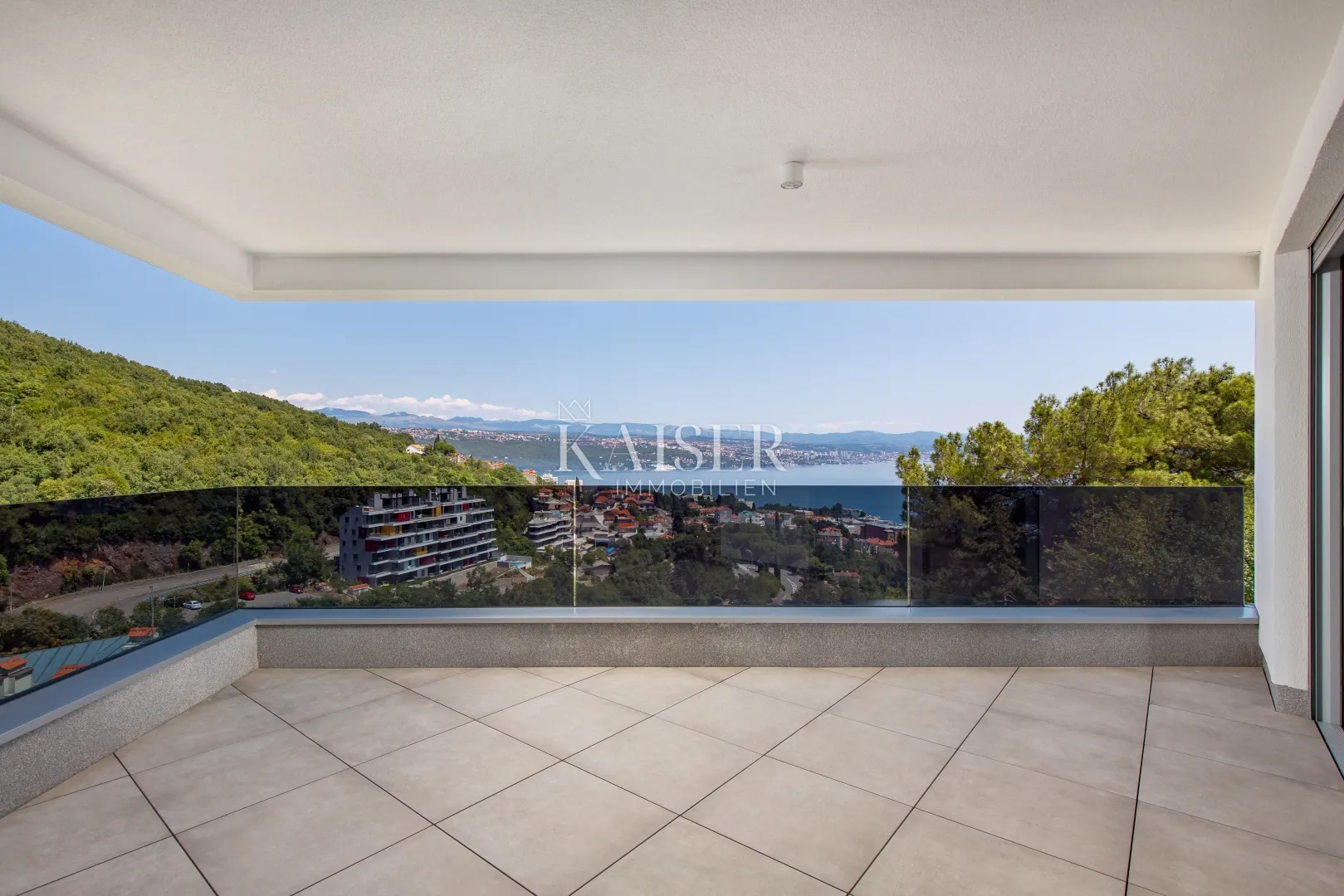 opatija, luksuzan stan na ii katu novogradnje - slika 8