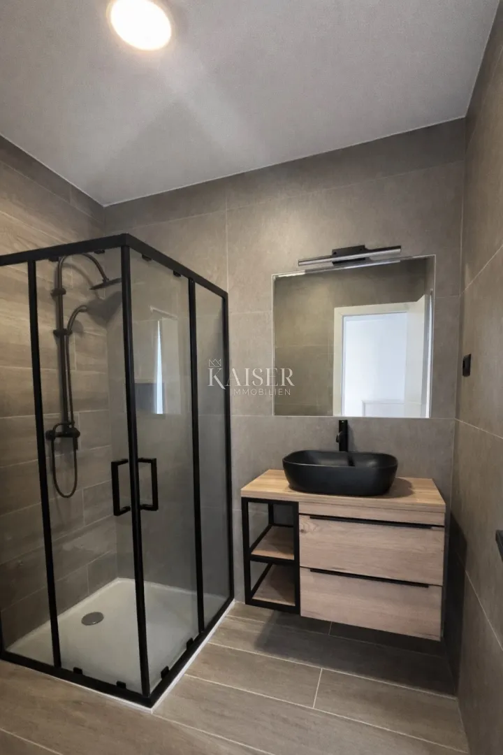 zadar, privlaka apartman novogradnja 70 m od mora - slika 13
