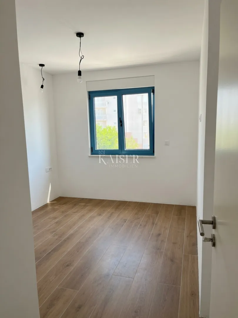 makarska - baška voda, penthouse s pogledom na more - slika 11