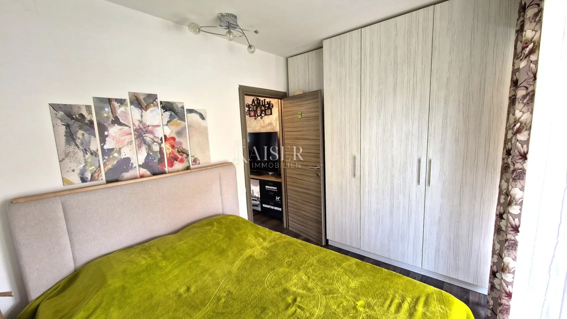 otok krk, grad krk- moderan stan 55m2 s okućnicom - slika 7