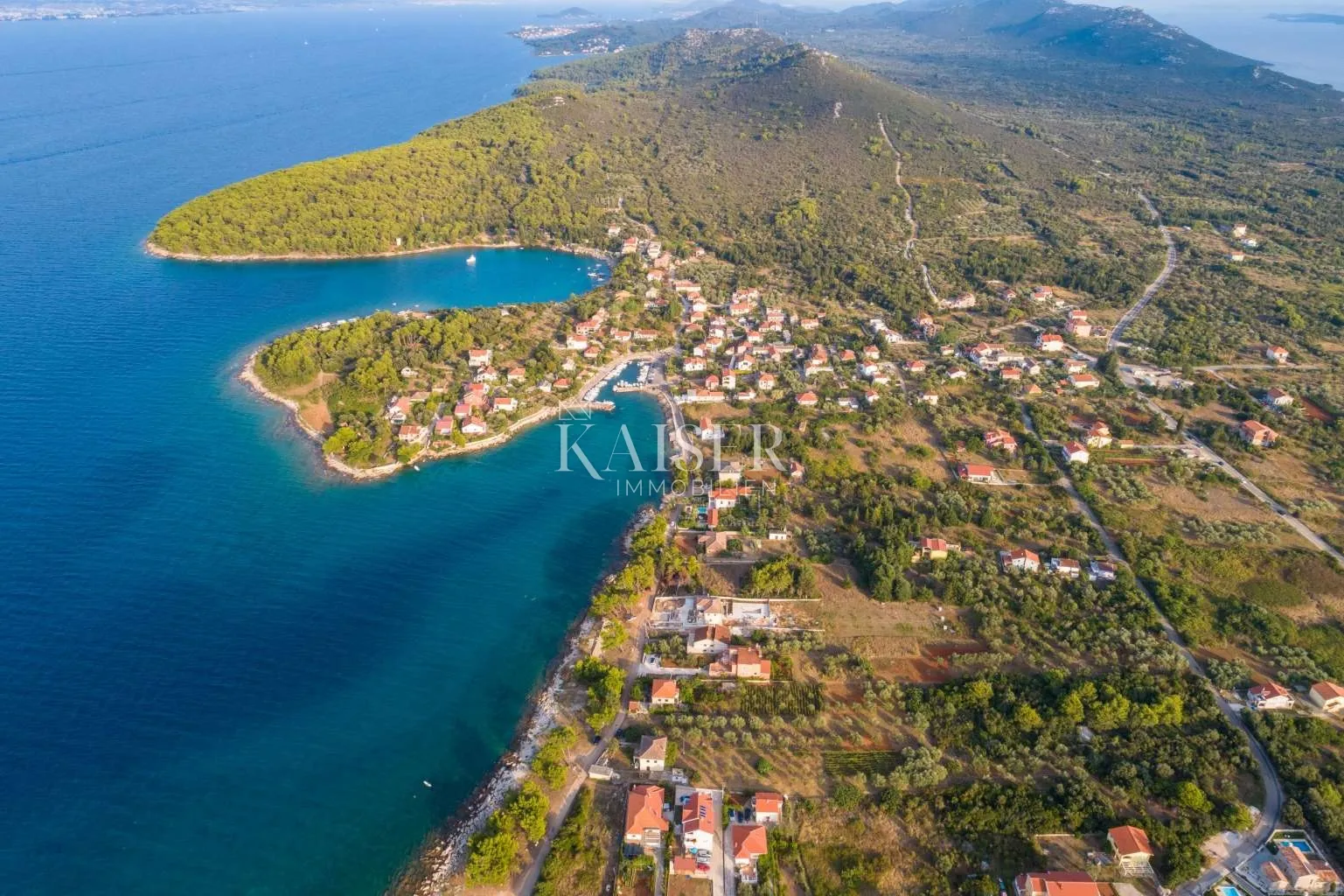 otok ugljan, čeprljanda - građevinsko zemljište prvi red do mora 6300 m2 - cijena na upit - slika 4