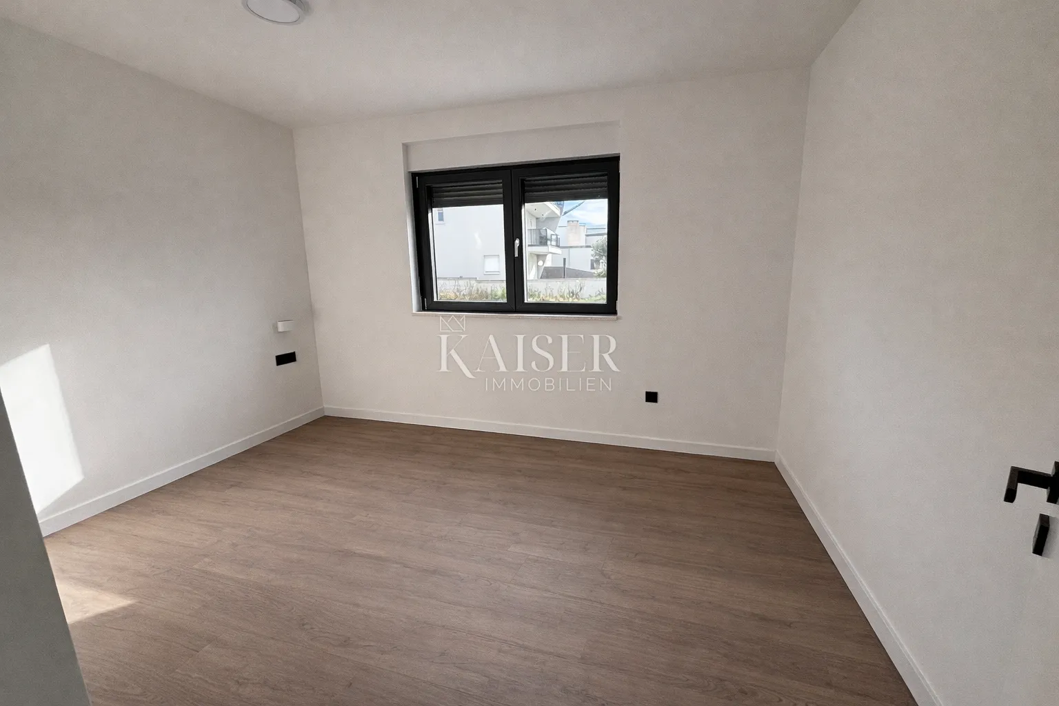 zadar – privlaka | apartman u novogradnji, 200 m od mora - slika 8