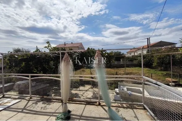 kuća s velikim potencijalom na izvrsnoj lokaciji u srcu privlake - slika 2