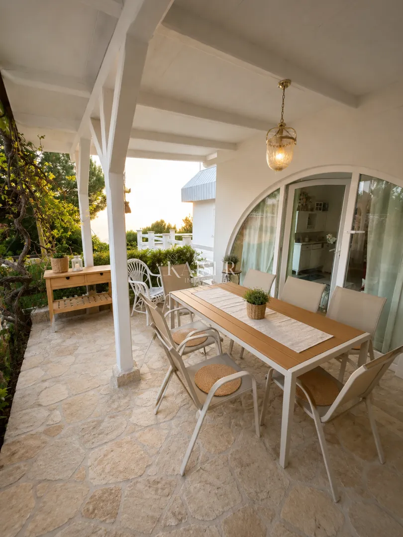 cres, martinšćica - samostojeća kuća 148 m², dva apartmana, 150 m od mora - slika 4