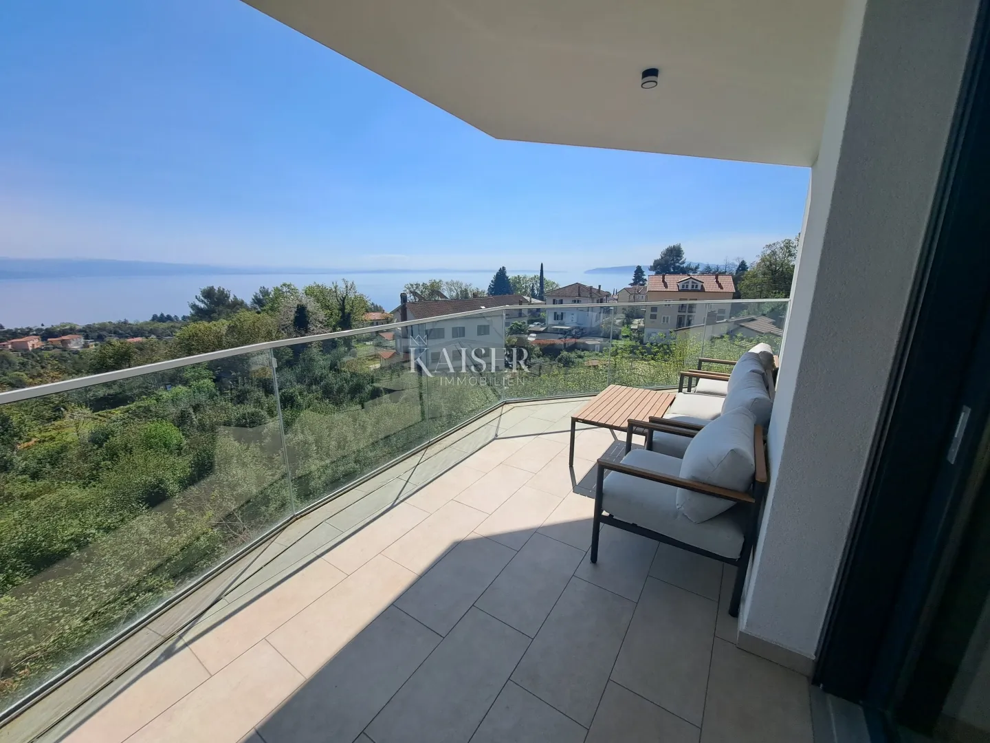 opatijska riviera,dvoetažni stan s velikom terasom i otvorenim pogledom prema moru - slika 2