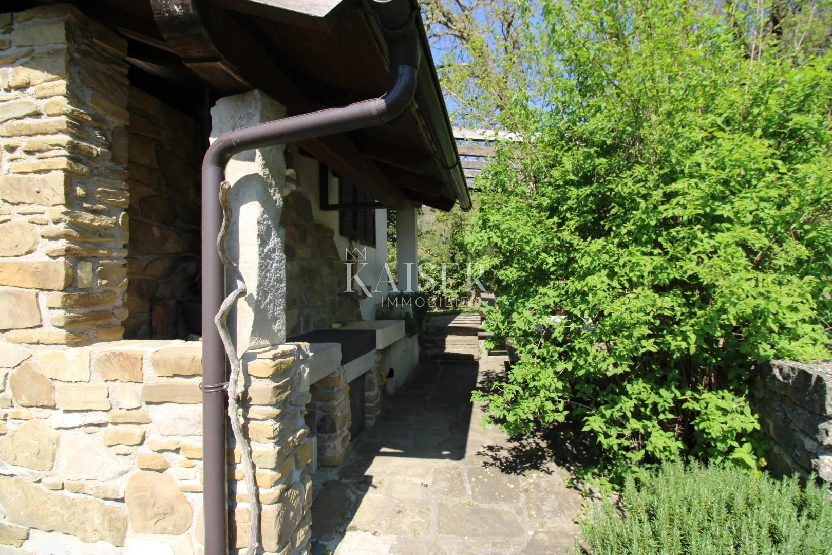 istra - buzet, kuća sa imanjem na 20000 m2 - slika 6