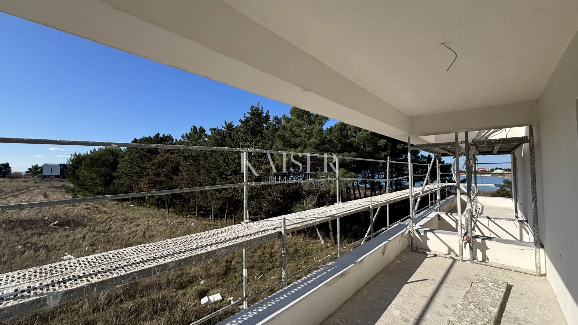 Zadar – Privlaka | Dvosobni stan na 1. katu s terasom i pogledom na more