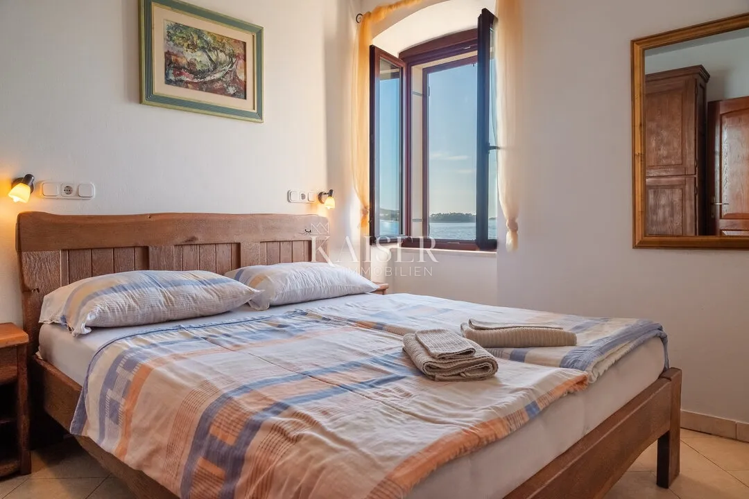istra,rovinj- rijetka prilika, stan 35m2 uz samo more - slika 7