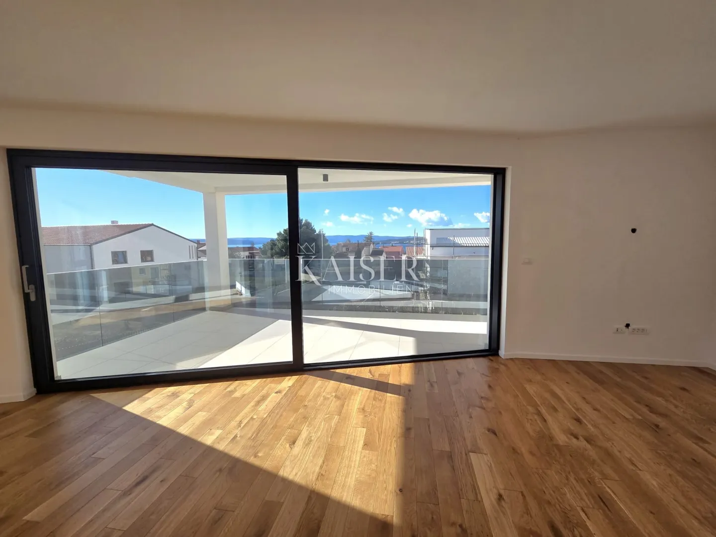 krk, punat - vrhunski dvoetažni apartman 117m2, pogled more - slika 5