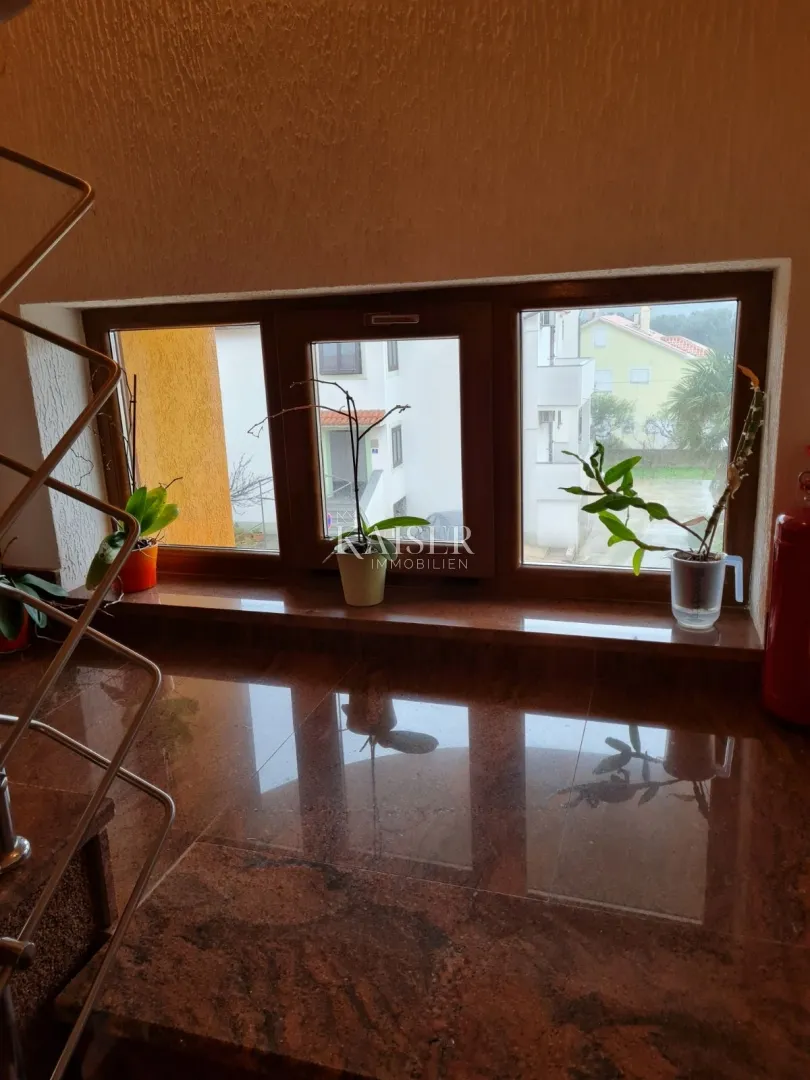 otok cres, cres, kuća sa više apartmana - slika 8
